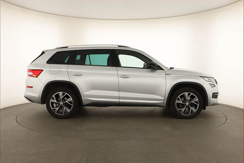 Škoda Kodiaq (2019) 2.0 TDI 4x4 - fotka 6 z 20