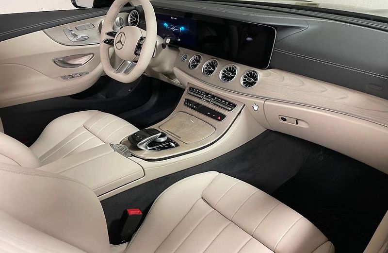 Mercedes-Benz Třídy E 200 AMG 360 kamera světlý int. - fotka 10 z 21