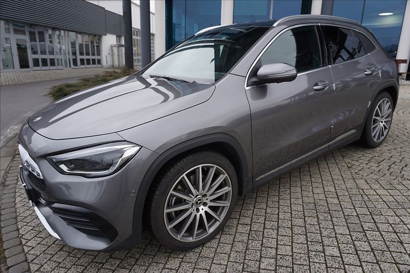 Mercedes-Benz GLA 2,0 250 4M neodpočtové - fotka 3 z 18