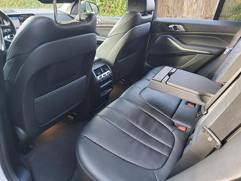 BMW X5 (2019) 30d xDr. 195kW ČR - fotka 11 z 28