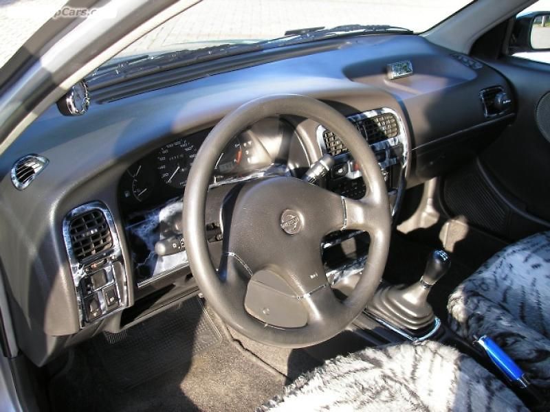 ZKUŠENOSTI UŽIVATELE: Nissan Primera P10