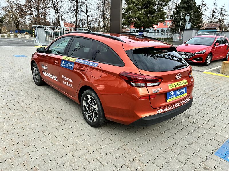 Hyundai i30 WG 1.5DPi 71kW SMART CLIMATE - fotka 5 z 32