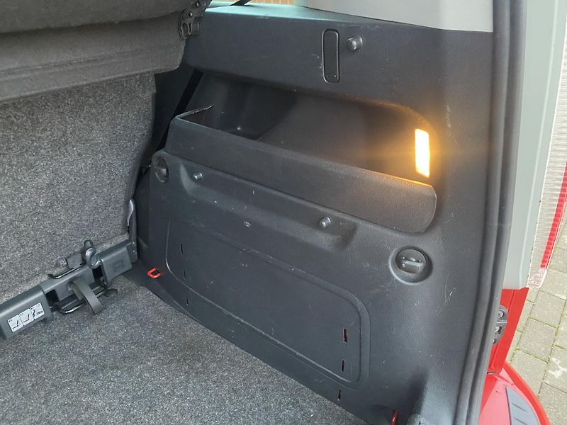 Škoda Roomster (2014) 1.2TSi MODEL NOIRE - fotka 53 z 65
