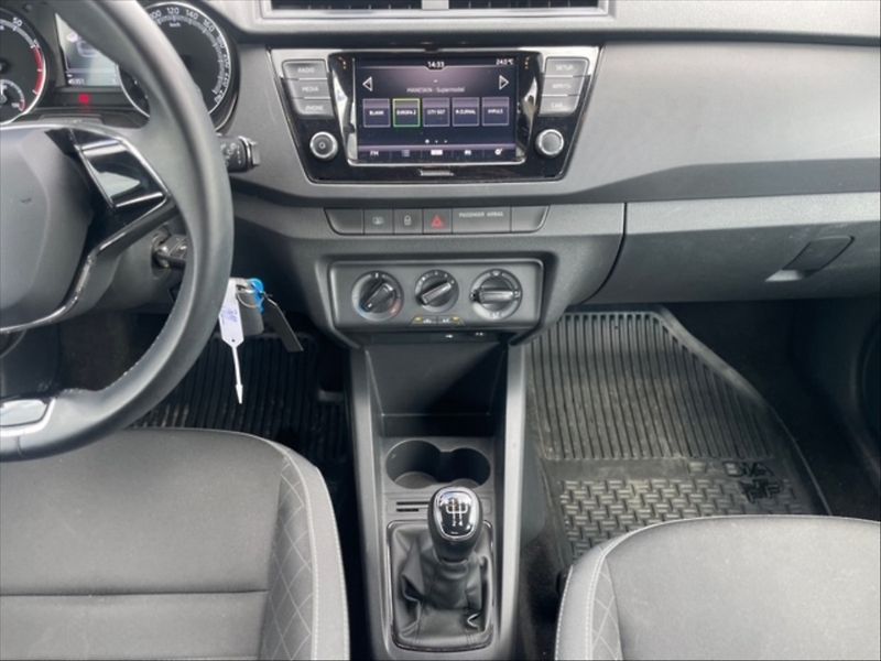 Škoda Fabia 1,0 TSI 70 Ambition - fotka 10 z 11