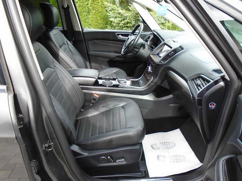 Ford Galaxy 2.5 Durarec FHEV Vignale 7míst - fotka 37 z 46