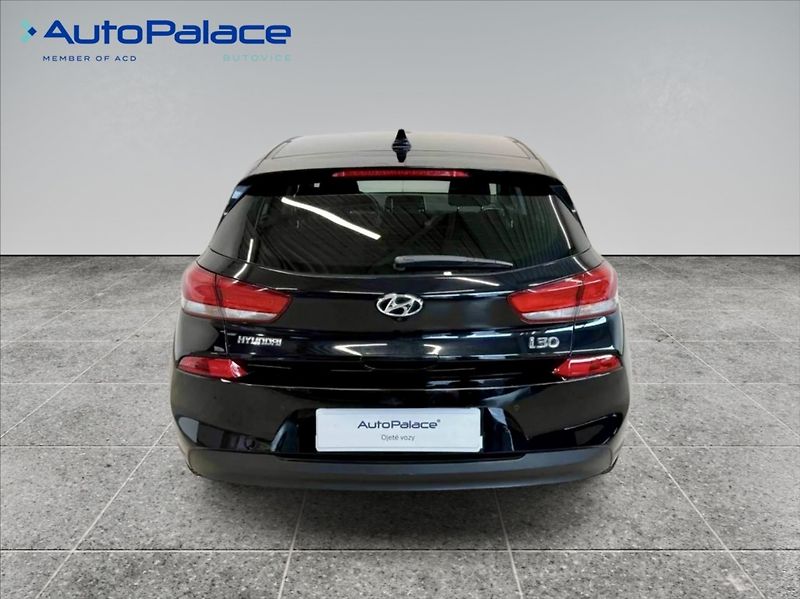 Hyundai i30 1,4 T-GDI AUTOMAT STYLE - fotka 5 z 20