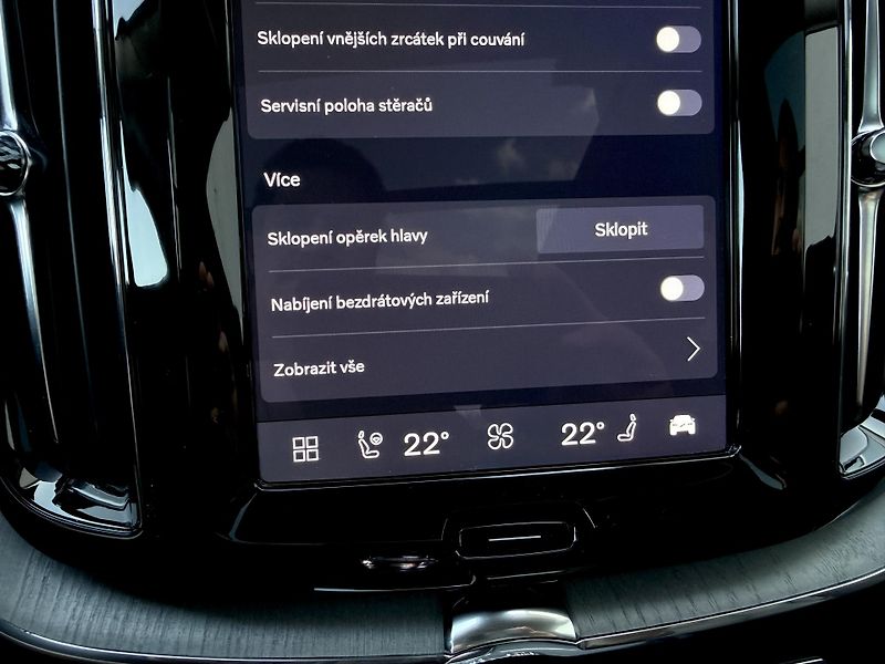 Volvo XC60 T8 AWD RECH.*ULTRA DARK + kola - fotka 52 z 62