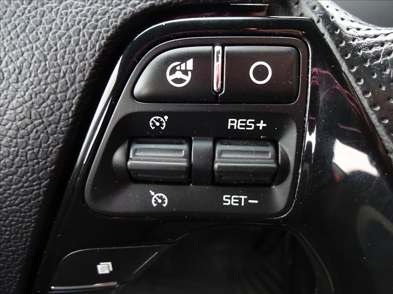 Kia Ceed 1,6 CRDi 100kW GT LINE - fotka 40 z 50
