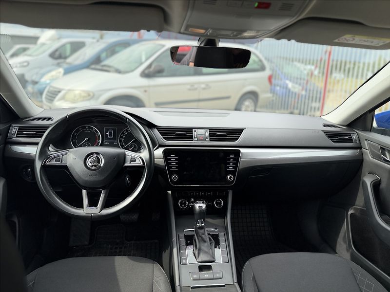 Škoda Superb 1,5 TSI 110kW DSG +SADA ALU - fotka 17 z 24