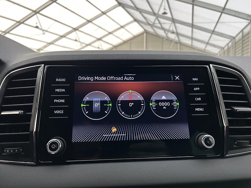 Škoda Karoq 2.0 TDI 4x4 Top selection - fotka 12 z 29