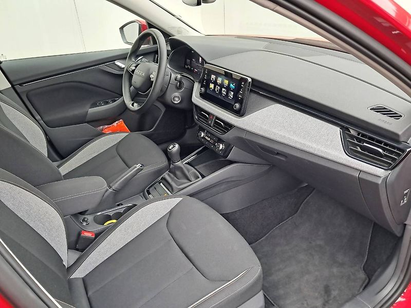 Škoda Kamiq (2024) Selection 1.0 TSI / 85 kW  M6 - fotka 19 z 26