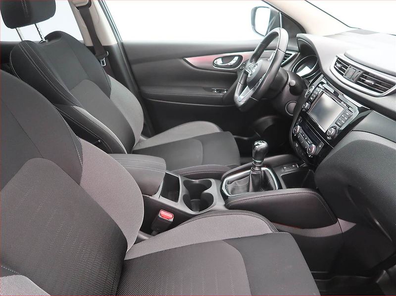 Nissan Qashqai (2018) 1.5 dCi, Navi, Tempomat - fotka 7 z 15