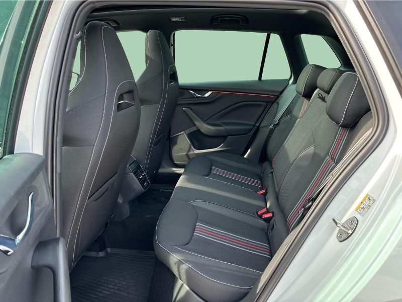 Škoda Kamiq 1.0TSi 85 kW MONTE CARLO DSG - fotka 12 z 30