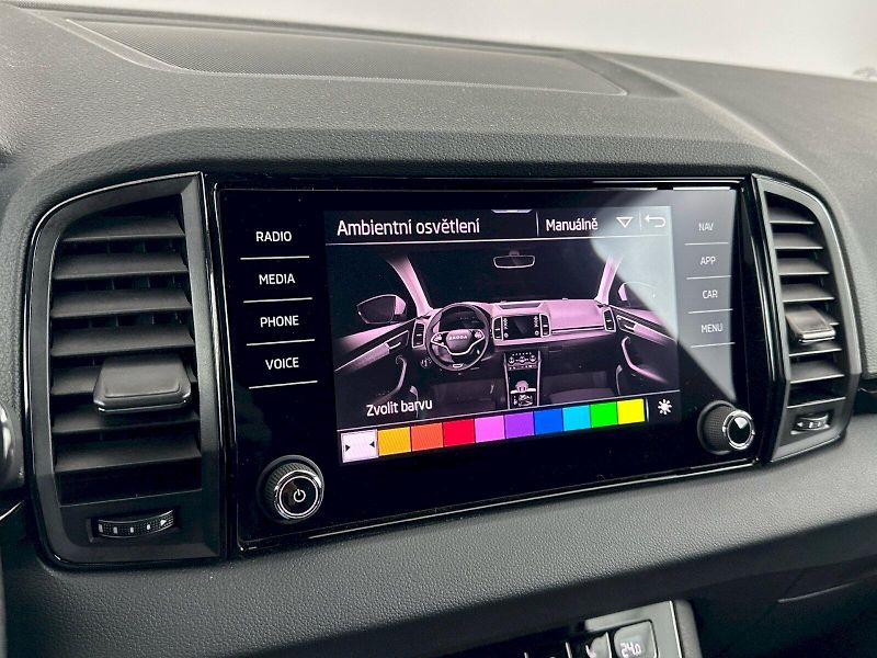 Škoda Karoq (2025) DSG 2.0TDI 110kW 4x4 SportLine - fotka 18 z 33