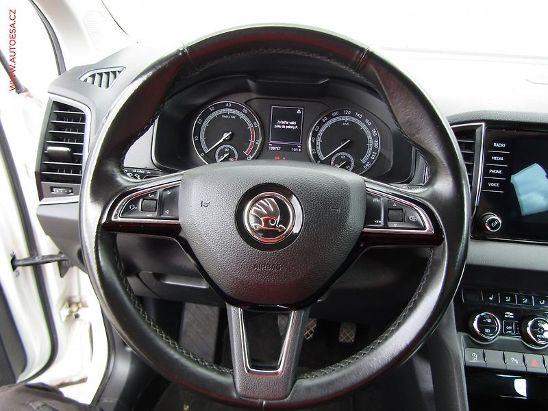 Škoda Karoq (2019) 1.5 TSi 4x4, Soleil, DSG, LED - fotka 18 z 20
