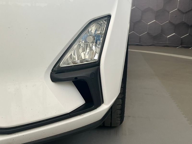 Ford Focus 2.0 EB Titanium LED - fotka 42 z 66