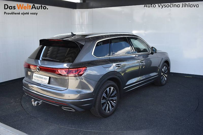 Volkswagen Touareg (2023) 3.0TDI 210kW, LED Matrix, tažn - fotka 2 z 28