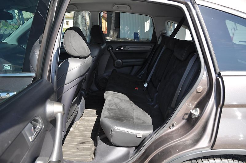 Honda CR-V 2.2i-DTEC 110kW 4WD Automat - fotka 7 z 19