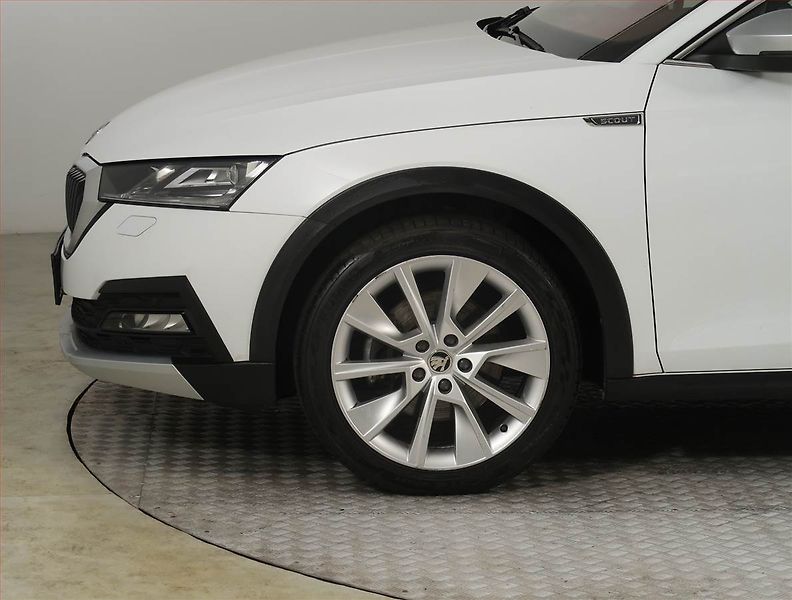 Škoda Octavia (2023) Scout 2.0 TDI - fotka 15 z 27