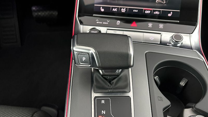 Audi A7 2.0 45TFSI S Tronic Quattro Sp - fotka 25 z 29