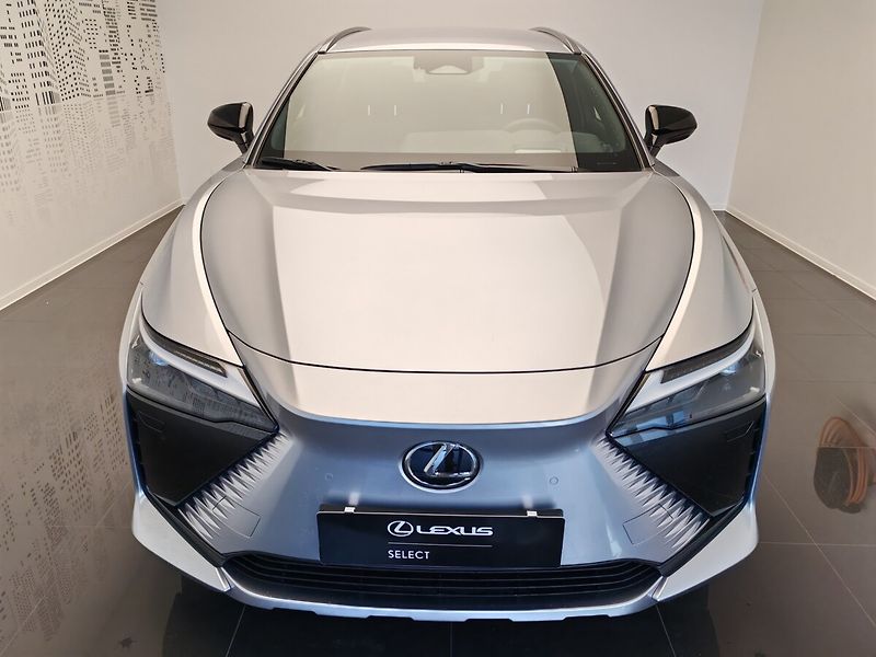 Lexus RZ 450e 450e Executive 4x4 - fotka 5 z 40