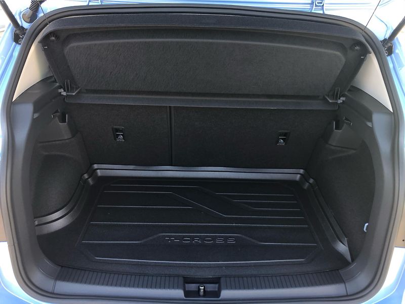 Volkswagen T-Cross Love 1.0 TSI 85 kW 6G - fotka 13 z 28