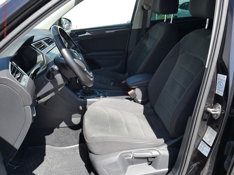 Volkswagen Tiguan (2018) 2.0 TDI 4x4, DSG, LED, navi - fotka 9 z 26