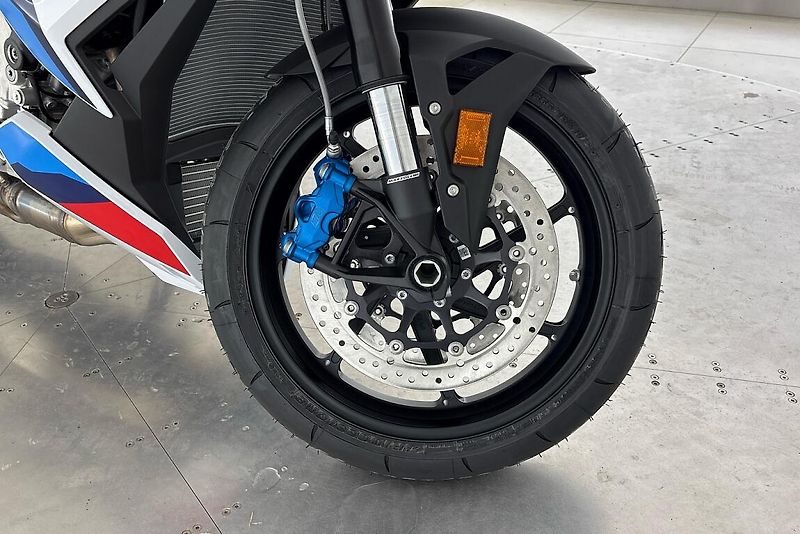 BMW M 1000 R - fotka 8 z 13