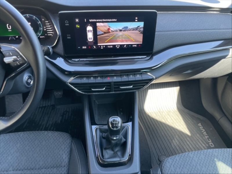 Škoda Octavia 2,0 TDI 85 Style - fotka 10 z 11