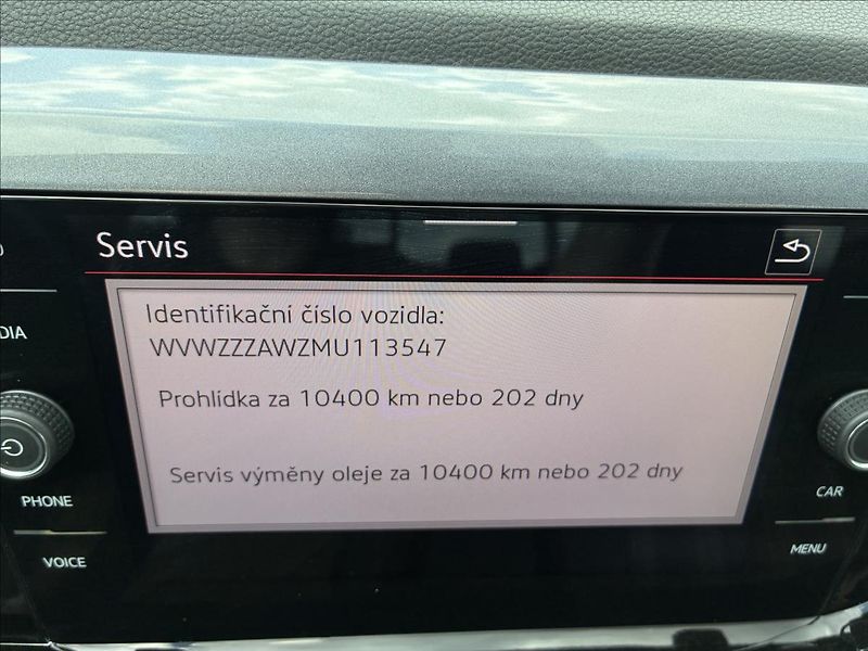 Volkswagen Polo 2,0 GTI,DSG,KAMERA,LED - fotka 27 z 28