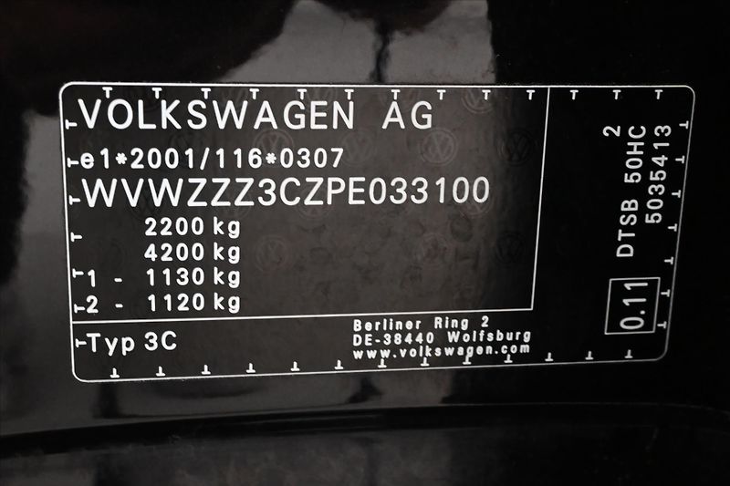 Volkswagen Passat 2,0 TDI 110kW DSG Business Zár - fotka 11 z 27