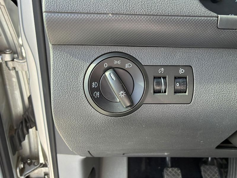 Volkswagen Caddy (2008) 1.9TDi,77KW,TEMP., LIFE FAMILY - fotka 13 z 20