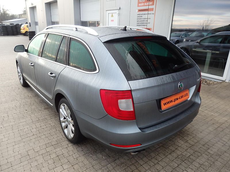 Škoda Superb 2.0 TSI 147 kW DIGI. KLIMA - fotka 5 z 28