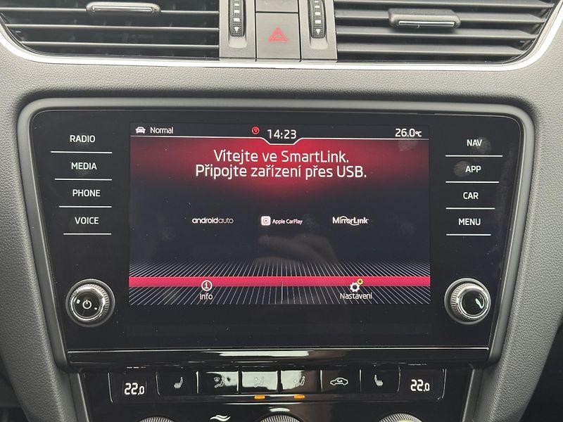 Škoda Octavia (2019) 2.0TSi 245 RS, DSG, PANO   - fotka 35 z 50