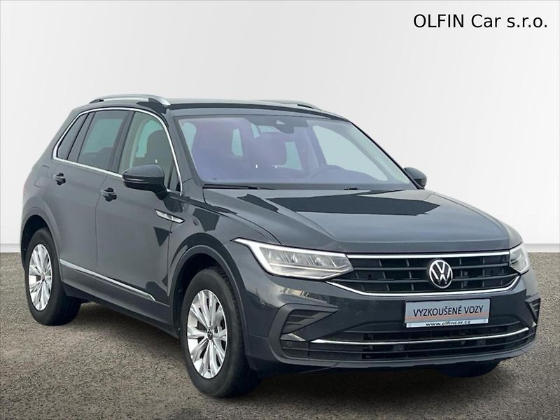 Volkswagen Tiguan 2,0 TDi 110kW 7DSG LIFE - fotka 7 z 27