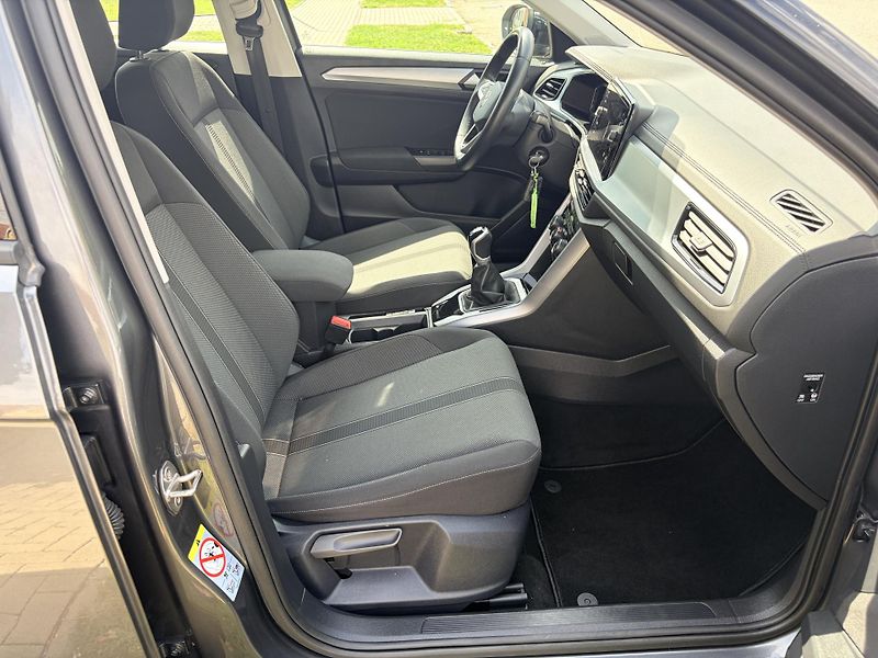 Volkswagen T-Roc 1.0TSI LED VIRTUAL - fotka 46 z 47