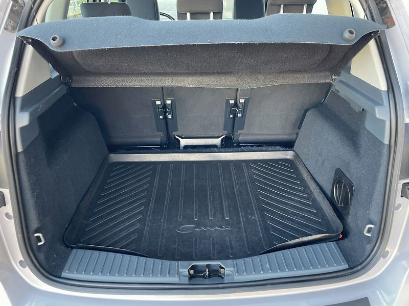 Ford C-MAX (2011) Titanium 1,6Ti EcoBoost 150k - fotka 14 z 14