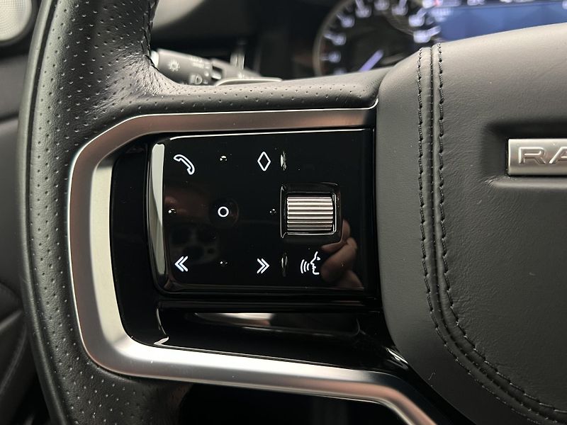 Land Rover Range Rover Evoque D200 AWD HSE AUT - fotka 26 z 53