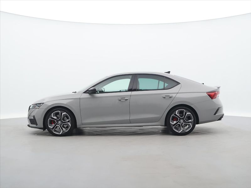 Škoda Octavia 2,0 TSI RS 180kW DSG CZ 1.Maj - fotka 4 z 30