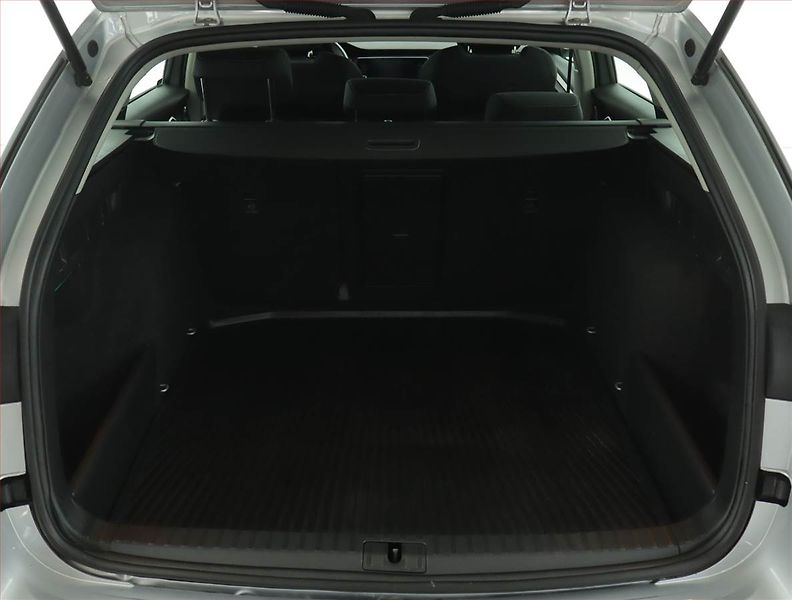 Škoda Octavia (2022) Ambition 2.0 TDI, ČR,1.maj - fotka 13 z 15