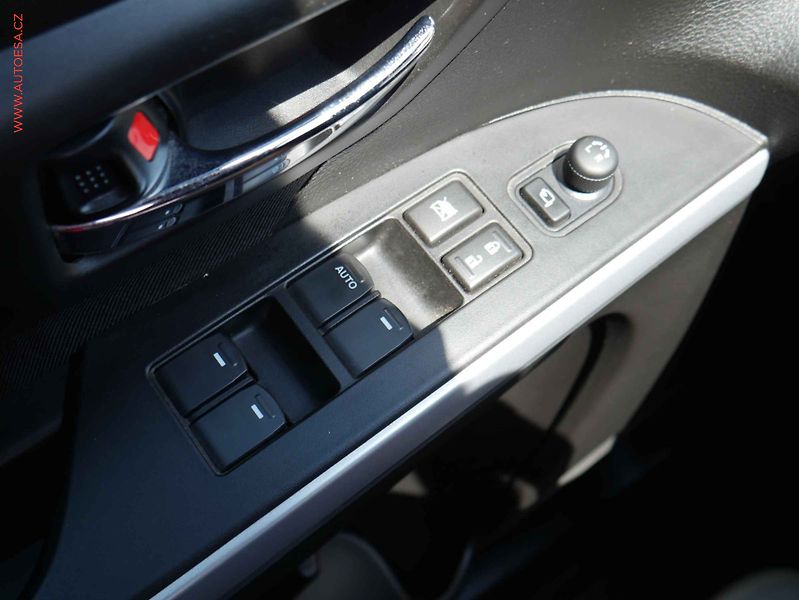 Suzuki S-Cross (2021) 1.4MHEV, 1.maj,ČR, AC, TZ - fotka 11 z 18