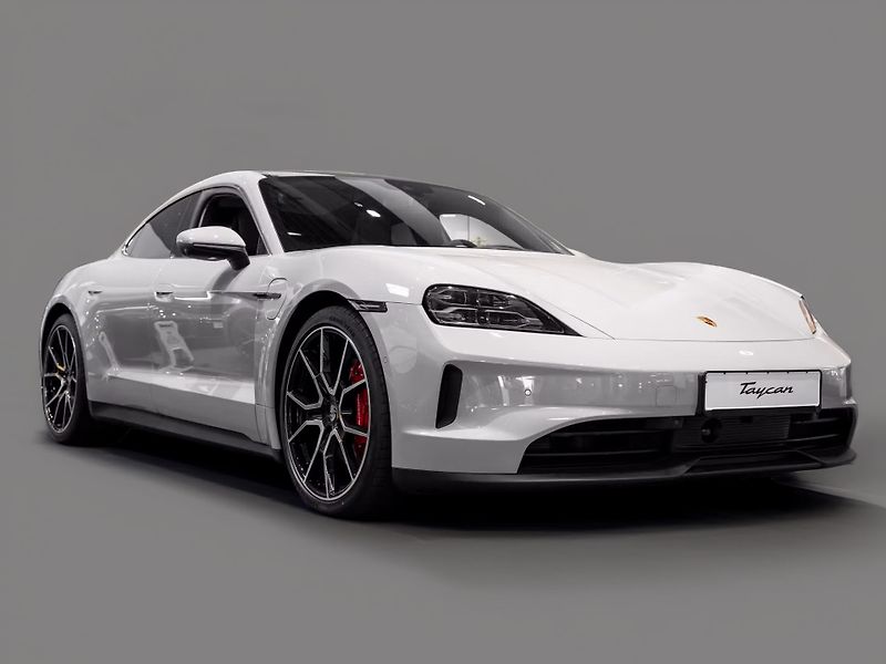 Porsche Taycan 4S Pano HuD 360 HD-Matrix - fotka 1 z 20