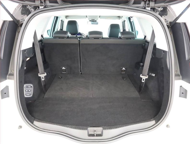 Renault Grand Scénic (2018) 1.3 TCe, 7 míst, Serv.kniha - fotka 17 z 18