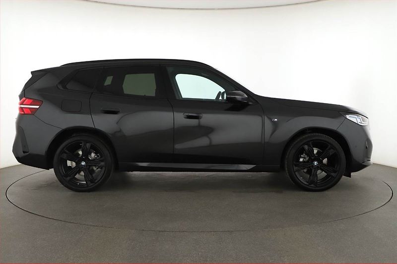 BMW X3 (2025) 20d xDrive, M SPORT, KEYLESS - fotka 6 z 29