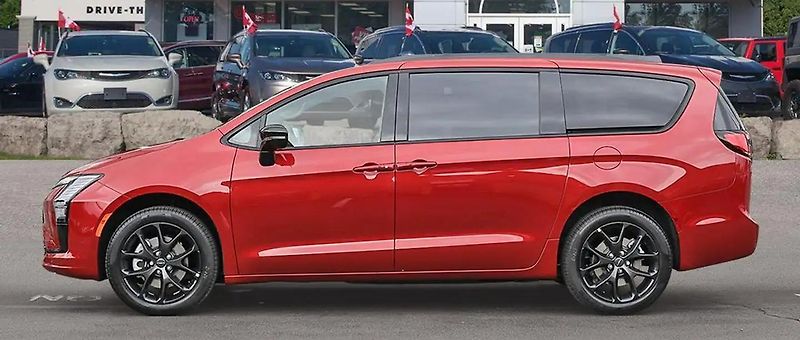 Chrysler Pacifica (2026) Nová 2027 ve výrobě, AWD - fotka 3 z 5
