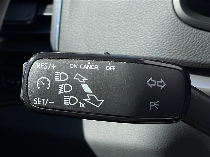 Škoda Karoq 1,5 TDI Ambition LED+PDC TAŽNÉ - fotka 11 z 24