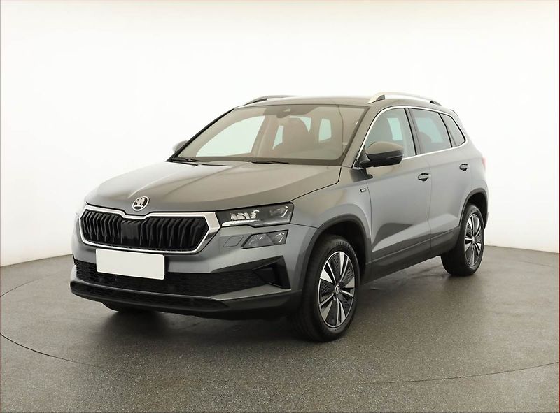 Škoda Karoq (2024) Drive 1.5 TSI - fotka 2 z 18