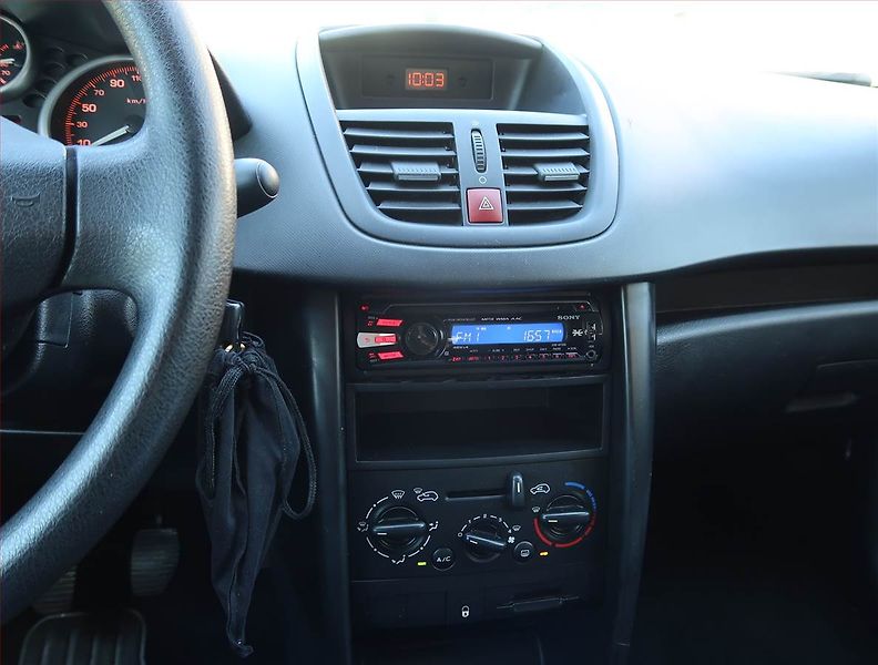 Peugeot 207 (2007) 1.4, za super cenu - fotka 12 z 15
