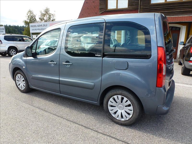 Citroën Berlingo 1,6 HDi  Multispace - fotka 11 z 44