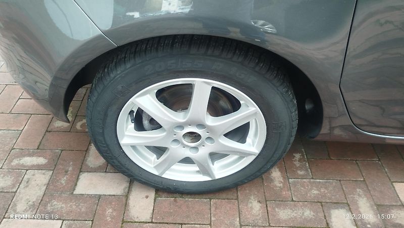Opel Meriva (2013) 1.4 16v  ++ TOP STAV ++ - fotka 26 z 37